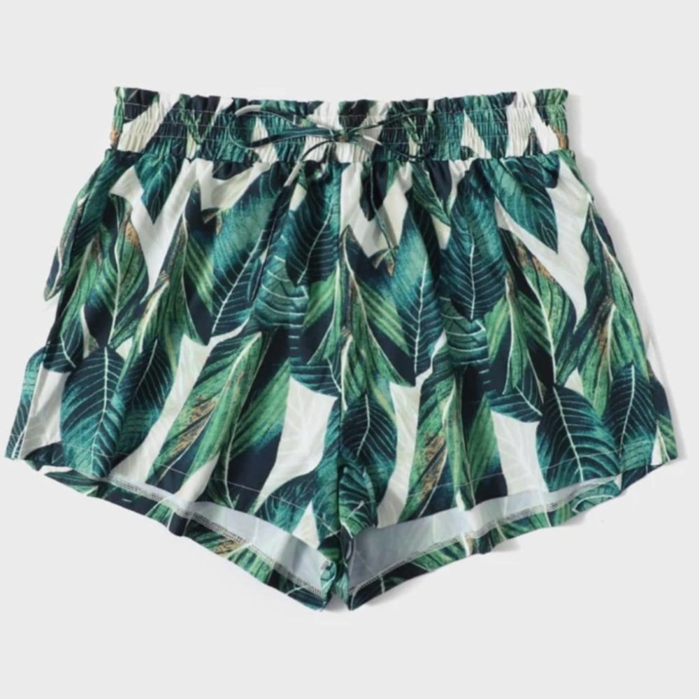3XL Plus Leaf Print Paper Bag Waist Knot Front Shorts Gently Worn